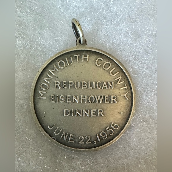 Dwight D. Eisenhower Commemorative Medal Pendant Sterling June 1956 - Picture 2 of 3